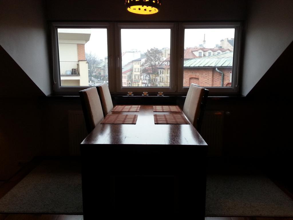 Krakow Jacuzzi Apartment Værelse billede